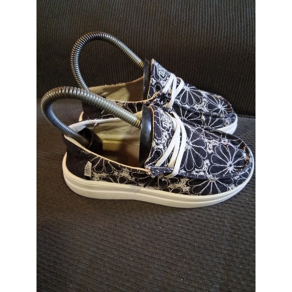 Hey Dude‎ Girls/Youth Wendy Rise Slip On Black/ White Size K13 Eyelet